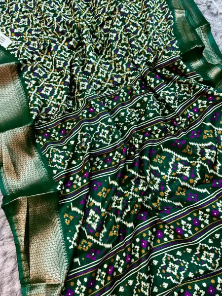 Indian Kalki Silk Saree 8055 1 Indian Kalki Silk Saree 18